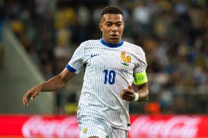 姆巴佩是21世紀(jì)以來，第二個在27歲前為國家隊打入52球的歐洲球員