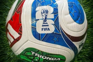 美加墨世界杯用球諜照：白色主色調(diào)+紅藍綠點綴，靈感美加墨國旗