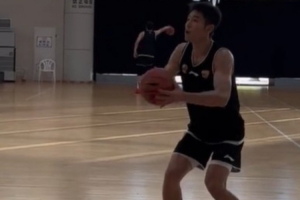 吳前&陸文博等出鏡！浙江男籃曬訓(xùn)練視頻：搓搓手 三分訓(xùn)練日