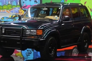 紀(jì)念故友47歲生日!奧尼爾修復(fù)科比25年前開過的車 送還給科比母親