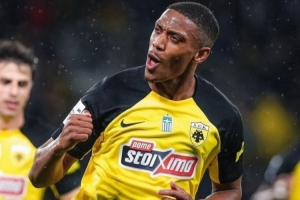 記者：墨西哥球隊(duì)有意租借馬夏爾，但球員一歐元工資都不愿降