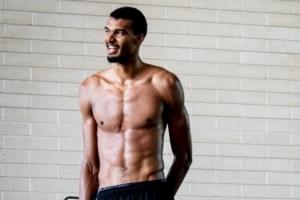 馬刺體能教練曬文班身材照：肉眼可見的壯了！