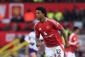 記者：馬拉西亞不想去土耳其聯(lián)賽踢球，他希望留在曼聯(lián)