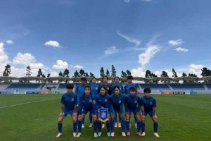 申花上體女足總戰(zhàn)績(jī)22輪11勝4平7負(fù)，積37分暫列女甲聯(lián)賽第五