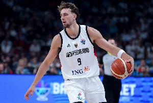 有點(diǎn)鐵！小瓦格納19投6中&三分8中3 得到22分5板2助1斷1帽