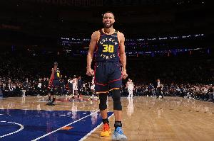 北卡洲際公路位于戴維森鎮(zhèn)的30號(hào)出口被命名為斯蒂芬-庫里立交