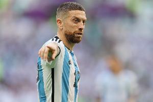 禁賽2年復(fù)出！前阿根廷國腳：就因?yàn)楹攘酥箍忍菨{，我2年無球可踢