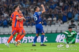 中超聯(lián)賽第24輪，最終上海申花主場3-3戰(zhàn)平山東泰山