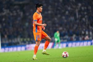 強(qiáng)度拉滿！20歲彭嘯7天打滿3場比賽，助U22進(jìn)亞洲杯&泰山逼平申花