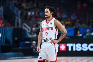 穩(wěn)健控場！拉金8中5貢獻14分5助僅1失誤 正負值+21