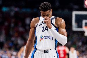 字母談奪牌：人生本就沒(méi)有理所當(dāng)然 想要的一切要靠自己爭(zhēng)取