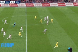 大跌眼鏡！托莫里弧線球精準(zhǔn)制導(dǎo)，希門尼斯停球過大浪費(fèi)絕佳機(jī)會(huì)