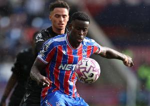 法爾克：拜仁將與英超球隊(duì)爭奪格伊，金玟哉未來可能離隊(duì)