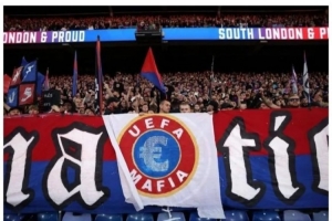 TA：水晶宮球迷展示“歐足聯(lián)黑手黨”橫幅，俱樂部被罰款1萬歐元