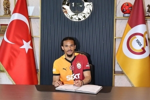 加拉塔薩雷主帥回應(yīng)納格爾斯曼棄用薩內(nèi)：他帶隊連斯洛伐克都輸！