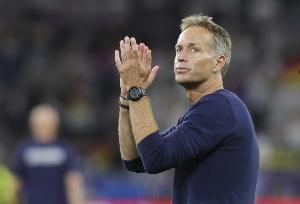 尤爾曼德：門興雖然換帥但陣容很強 格里馬爾多的任意球頂級