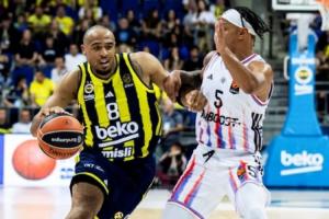 新秀時(shí)隨湖人奪冠！24歲塔克在歐洲賽場(chǎng)降維打擊 兩戰(zhàn)44分6板9助