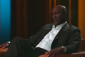 喬丹解說！米切爾發(fā)推：又能看到喬丹上電視了 風(fēng)采依舊！