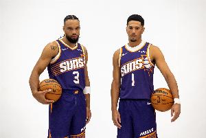 布克僅出手10次？狄龍：他是天生得分手 他需要自私點多出手