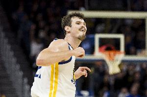 徐靜雨：波斯特是勇士中鋒答案&今年必成爭(zhēng)冠隊(duì) 快船老人味有點(diǎn)重