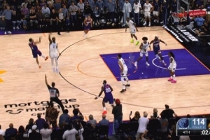 相信球星！太陽最后時刻不喊停布克直接絕殺三分可惜不中