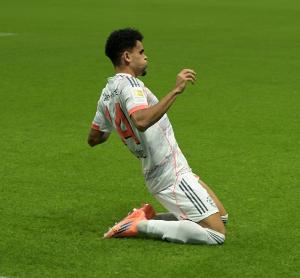 比賽轉(zhuǎn)折點！迪亞斯第35分鐘扳平球明顯越位，但德國杯前2輪無VAR