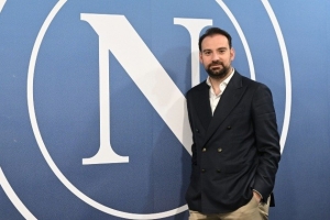 那不勒斯總監(jiān)：德布勞內(nèi)受傷影響很大，正在評(píng)估引進(jìn)新中場(chǎng)的機(jī)會(huì)