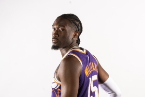 快船內線真空！布克送拋傳 馬威背身空接瀟灑放籃拿分