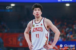 媒體人：浙江方面挽留余嘉豪 據(jù)說中國(guó)籃協(xié)和郭士強(qiáng)都出面協(xié)調(diào)