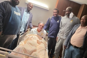 加納官方：對(duì)陣日本受傷的阿布·弗朗西斯已成功接受手術(shù)