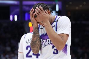 KD：基昂特·喬治和馬爾卡寧打出全明星表現(xiàn) 但今晚被我們限制了