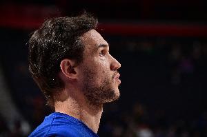 祝好！加里納利NBA生涯場(chǎng)均14.9分4.7板1.9助 三分命中率38.1%