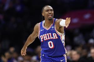 馬克西本季前20場砍下649分排名隊(duì)史第3 僅次于艾弗森&張伯倫