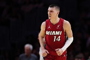 希羅下半場(chǎng)沒(méi)得分！斯波：或許我本能做得更好 為他創(chuàng)造更多空間