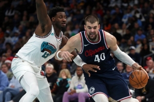 NBA彩經(jīng):湖人贏綠軍 開拓者力拼活塞 太陽(yáng)不敵火箭 灰熊擊沉快船