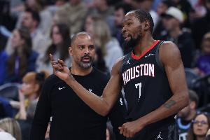 媒體人：有人噴烏度卡進(jìn)攻沒貨了 但戰(zhàn)術(shù)這玩意是需要球員支撐的