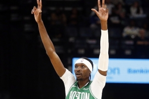 冠軍成員！馬祖拉：猛龍對(duì)布歇的致敬很棒 贏球?qū)λ宰钪匾? >
                                        </div>
                                    </div>
                                                                        <div   id=