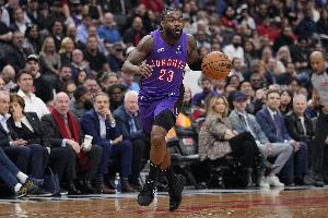 外線開炮！猛龍連中三分轟出23-4的進攻狂潮 迅速縮小分差