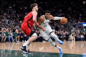 火箭記者：可用泰特?fù)Q國(guó)王內(nèi)線阿丘瓦 若字母哥降價(jià)務(wù)必趁機(jī)抄底