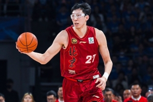 北京男籃屬于聯(lián)盟的頂級水平 但外援實力有所欠缺 想奪冠不容易