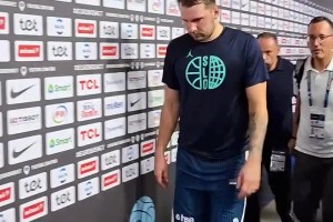 燃盡了！東契奇空砍39+10+7 賽后垂頭喪氣離開球場??