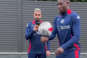 ??奧納納10秒內觸球44次！但是總感覺那里不對！