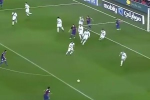 炸裂！名場面：阿爾維斯這腳轟天雷曾讓圣卡西一臉茫然！