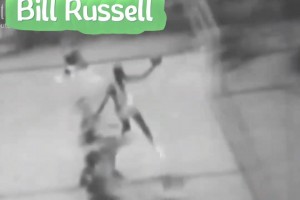 這是誰的青春？遠(yuǎn)古大神拉塞爾快攻跳遠(yuǎn)上籃簡直逆天??????