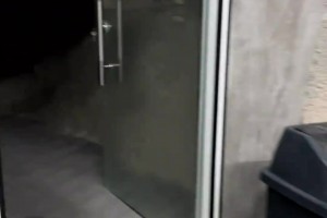 哪個天才想出來把籃球場建防空洞？天然空調(diào)氧吧？