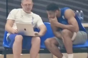 還是輸了！字母哥賽前認真觀看申京比賽錄像 并換上21年冠軍鞋