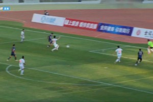 ??我滴天??！中冠聯(lián)賽驚現(xiàn)雙鬼拍門，慢動(dòng)作都沒看明白這球....