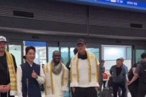 內(nèi)斯塔怎么跑去韓國參加活動(dòng)了，現(xiàn)在意大利人已經(jīng)能原諒韓國了嘛