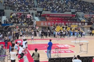 這可是沒有熱身的！劉玉棟浙BA中場休息秀神準三分，上場直接10中10！