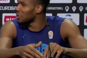 現(xiàn)聲明言和！字母哥此前回應申京：看完我集錦再評價我會不會傳球